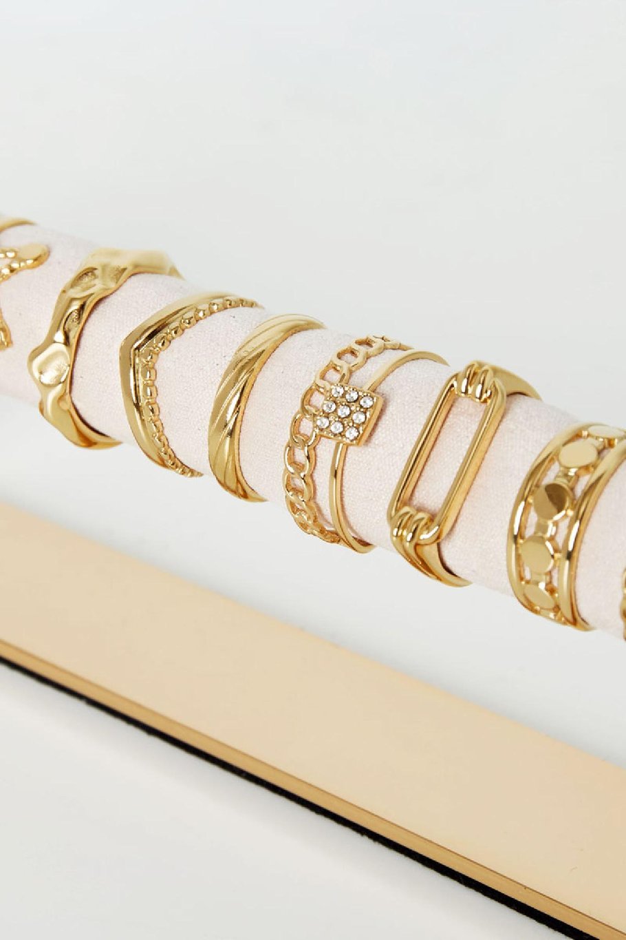 display with 12 rings  Picture2